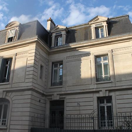 La Maison Blanche - Apparthotels Climatises De Charme Chic & Cosy - Centre-Ville Limoges Esterno foto