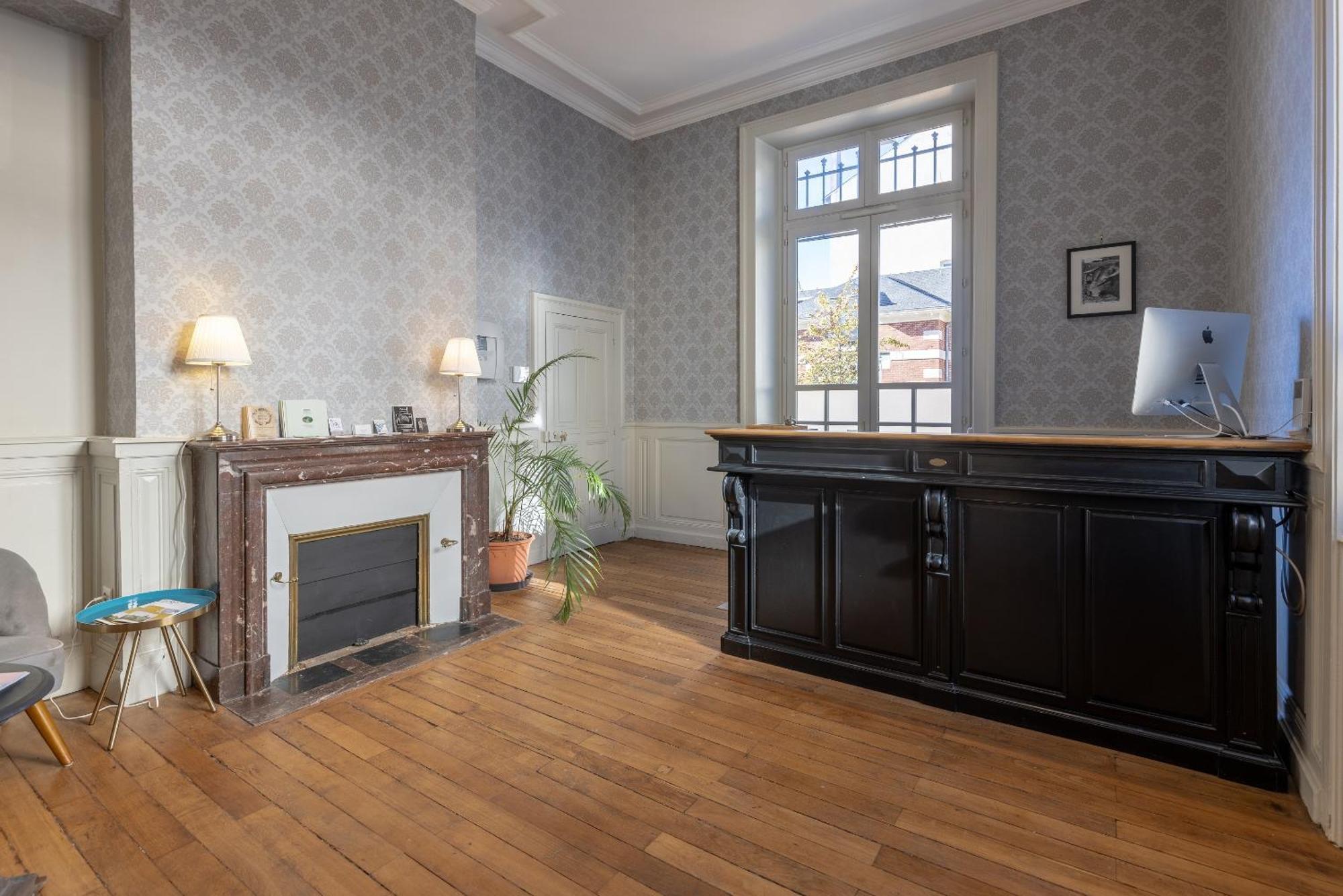 La Maison Blanche - Apparthotels De Charme Chic & Cosy A 350M Du Coeur De Ville De Limoges - Acces Autonome Esterno foto