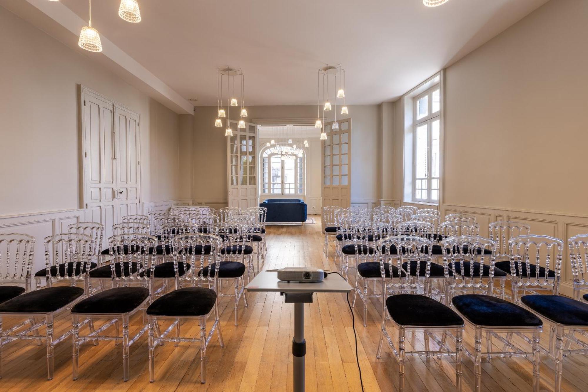 La Maison Blanche - Apparthotels De Charme Chic & Cosy A 350M Du Coeur De Ville De Limoges - Acces Autonome Esterno foto