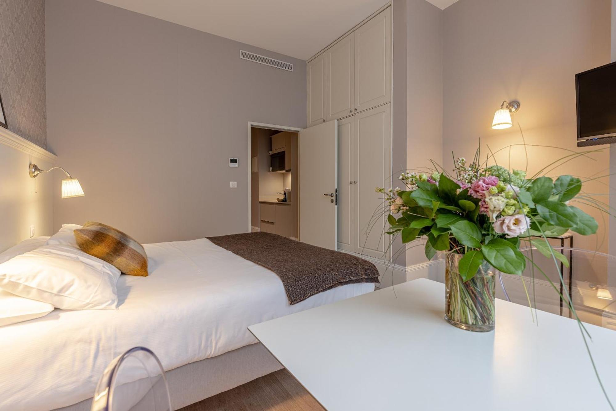 La Maison Blanche - Apparthotels De Charme Chic & Cosy A 350M Du Coeur De Ville De Limoges - Acces Autonome Camera foto