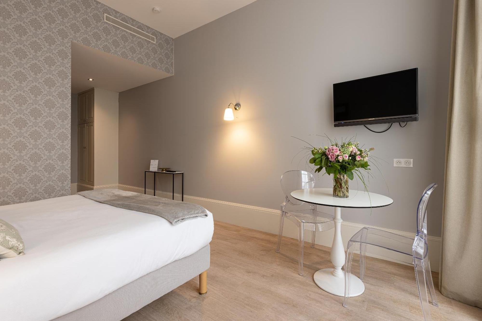 La Maison Blanche - Apparthotels De Charme Chic & Cosy A 350M Du Coeur De Ville De Limoges - Acces Autonome Camera foto