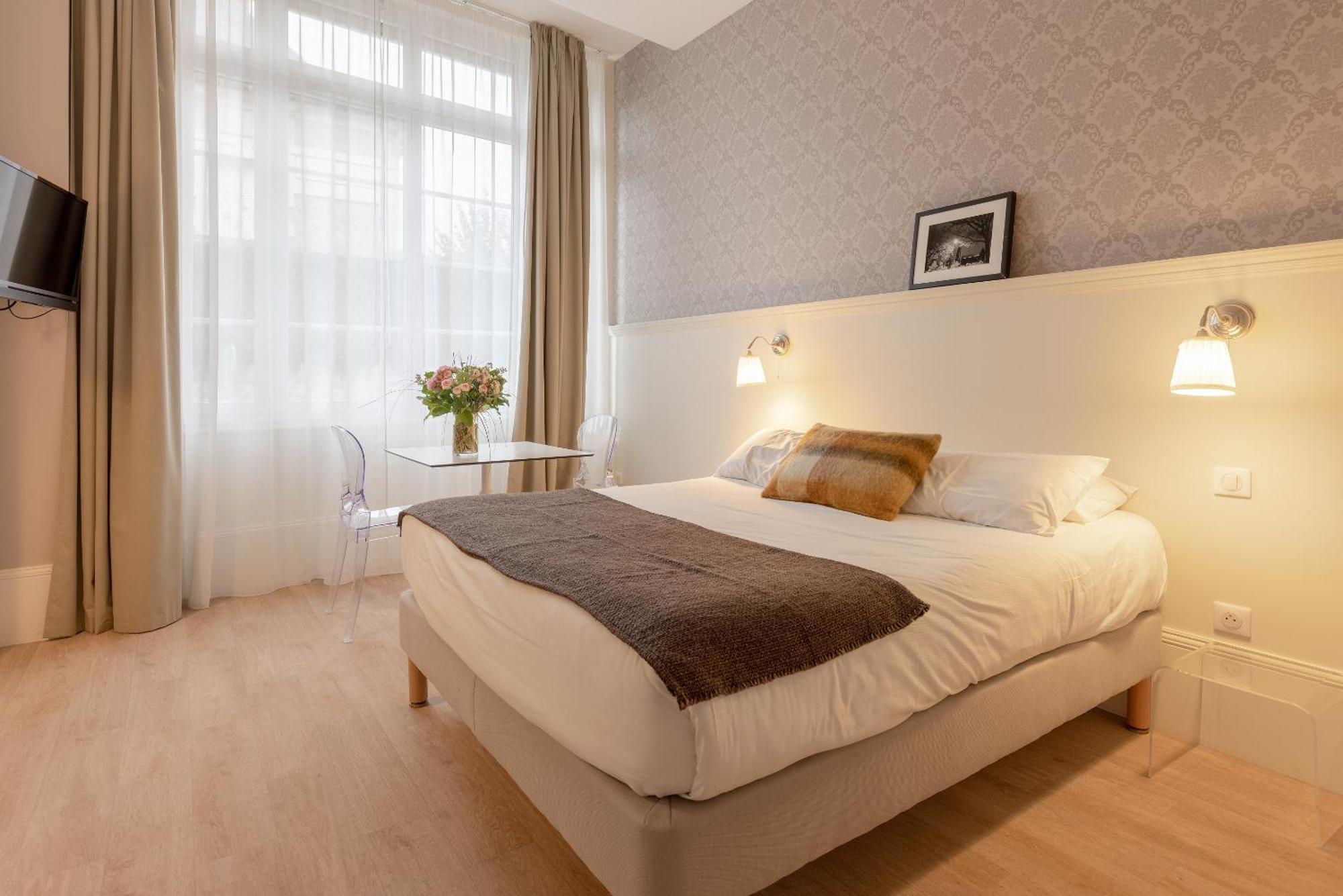 La Maison Blanche - Apparthotels De Charme Chic & Cosy A 350M Du Coeur De Ville De Limoges - Acces Autonome Camera foto